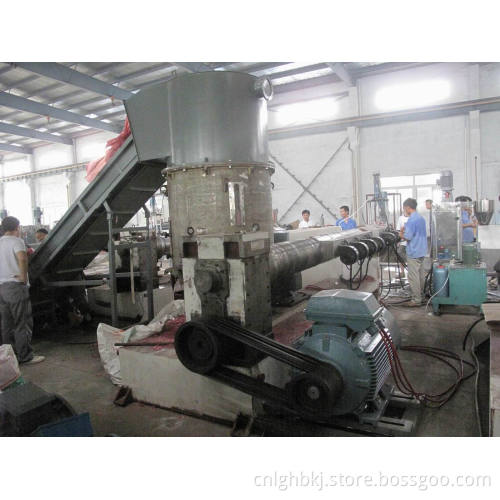 Granulating Machine